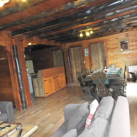 1 Authentique Chalet, Le Mirador Шале *
